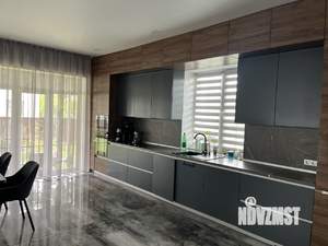 Коттедж 180м², 2-этажный, участок 4 сот.  