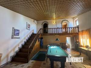 Коттедж 250м², 2-этажный, участок 6 сот.  