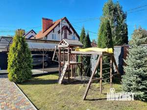 Дом 268м², 3-этажный, участок 8 сот.  