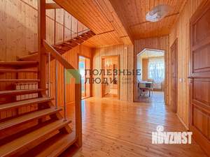 Дом 291м², 3-этажный, участок 12 сот.  
