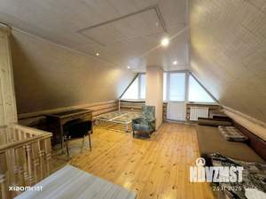 Дом 280м², 3-этажный, участок 6 сот.  