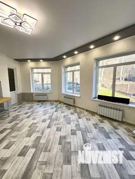 Коттедж 300м², 3-этажный, участок 6 сот.  