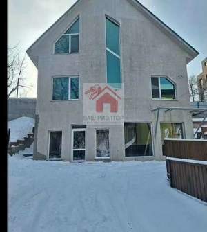 Дом 300м², 3-этажный, участок 7 сот.  