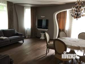 Дом 316м², 2-этажный, участок 9 сот.  