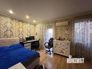 Дом 254м², 3-этажный, участок 3 сот.  