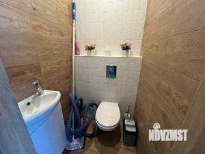 Коттедж 180м², 2-этажный, участок 5 сот.  