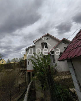 Дом 149м&sup2;, 2-этажный, участок 3 сот.  