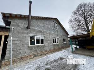 Дом 244м², 2-этажный, участок 5 сот.  