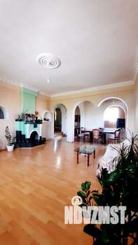 Дом 530м², 3-этажный, участок 853 сот.  