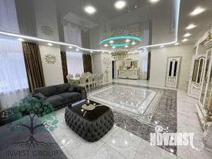 Коттедж 350м², 2-этажный, участок 5 сот.  