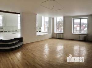 Коттедж 1324м², 2-этажный, участок 24 сот.  