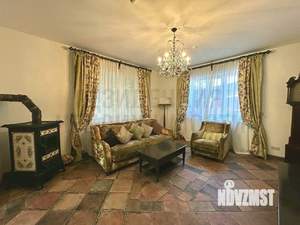 Коттедж 200м², 2-этажный, участок 7 сот.  