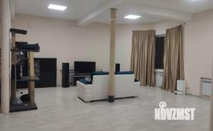 Коттедж 300м², 3-этажный, участок 7 сот.  