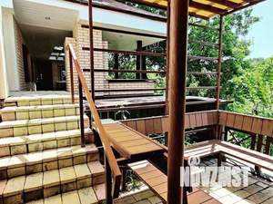 Коттедж 450м², 3-этажный, участок 14 сот.  