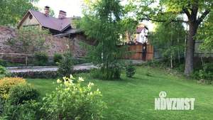 Коттедж 360м², 3-этажный, участок 14 сот.  