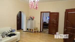 Коттедж 500м², 2-этажный, участок 12 сот.  