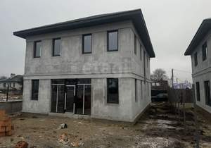 Дом 200м², 2-этажный, участок 8 сот.  