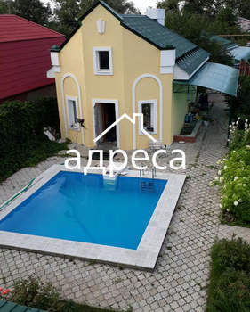 Дом 201м², 3-этажный, участок 12 сот.  