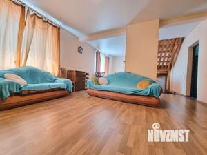 Дом 186м², 3-этажный, участок 10 сот.  