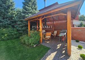 Дом 250м², 2-этажный, участок 5 сот.  