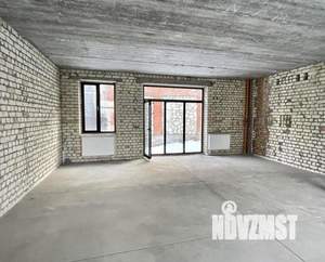 Таунхаус 280м², 3-этажный, участок 1 сот.  