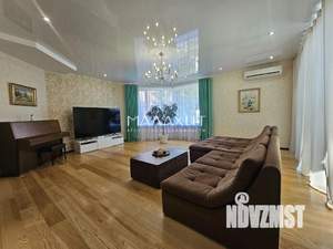 Коттедж 250м², 2-этажный, участок 5 сот.  