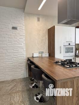 Коттедж 210м², 2-этажный, участок 7 сот.  