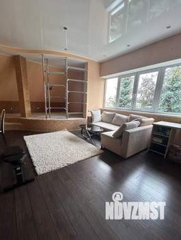 Дом 240м², 2-этажный, участок 5 сот.  