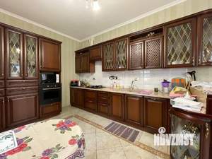 Дом 330м², 3-этажный, участок 9 сот.  