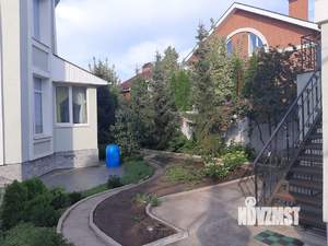 Коттедж 284м², 2-этажный, участок 10 сот.  