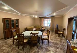 Дом 255м², 3-этажный, участок 4 сот.  