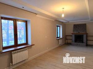 Коттедж 250м², 2-этажный, участок 5 сот.  