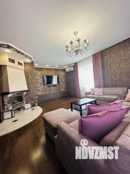 Коттедж 390м², 3-этажный, участок 10 сот.  