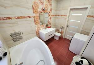 Дом 177м², 3-этажный, участок 4 сот.  