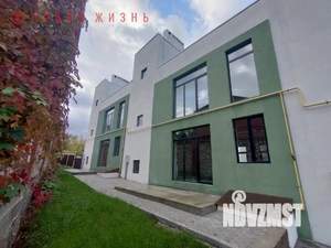 Таунхаус 373м², 3-этажный, участок 2 сот.  
