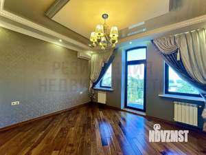 Коттедж 300м², 4-этажный, участок 6 сот.  