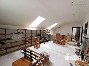Дом 250м², 2-этажный, участок 6 сот.  