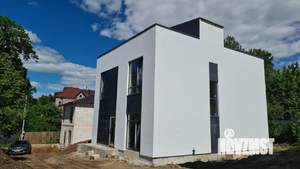 Коттедж 250м², 2-этажный, участок 5 сот.  