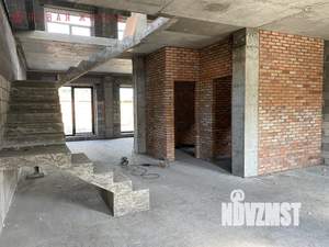 Дом 200м², 2-этажный, участок 5 сот.  