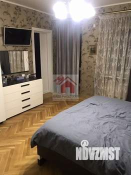 Коттедж 643м², 3-этажный, участок 10 сот.  