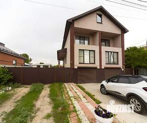 Коттедж 380м², 3-этажный, участок 9 сот.  