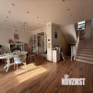 Таунхаус 240м², 4-этажный, участок 1 сот.  