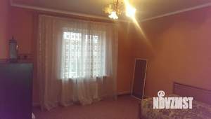 Дом 250м², 3-этажный, участок 6 сот.  
