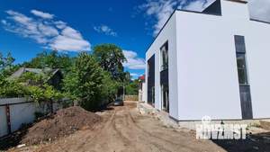 Дом 250м², 2-этажный, участок 5 сот.  