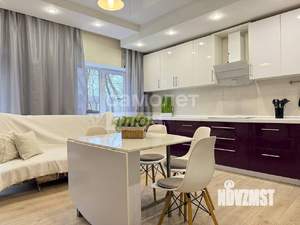 Коттедж 195м², 2-этажный, участок 6 сот.  