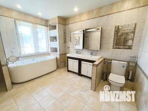 Дом 150м², 3-этажный, участок 1 сот.  