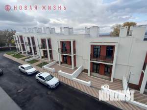 Таунхаус 373м², 3-этажный, участок 2 сот.  