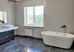 Дом 270м², 2-этажный, участок 15 сот.  