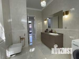 Дом 220м², 2-этажный, участок 7 сот.  