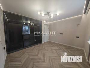 Дом 247м&sup2;, 3-этажный, участок 7 сот.  